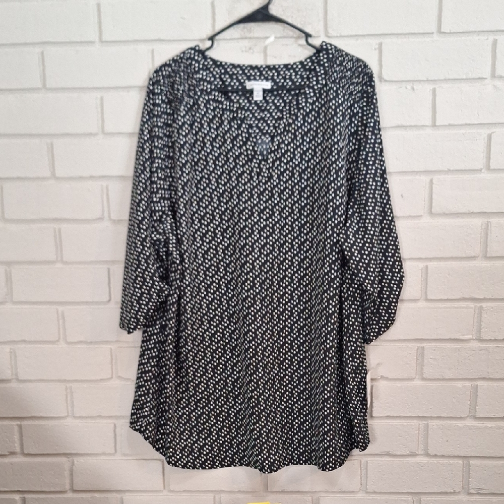 Croft & Barrow Black and White Geometric Tunic. Size 2X  NWT